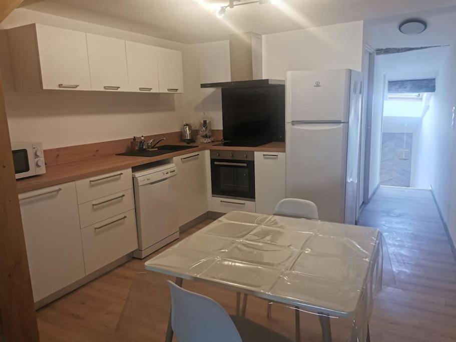 Beau Duplex 2/4 Pers. Avec Terrasse
